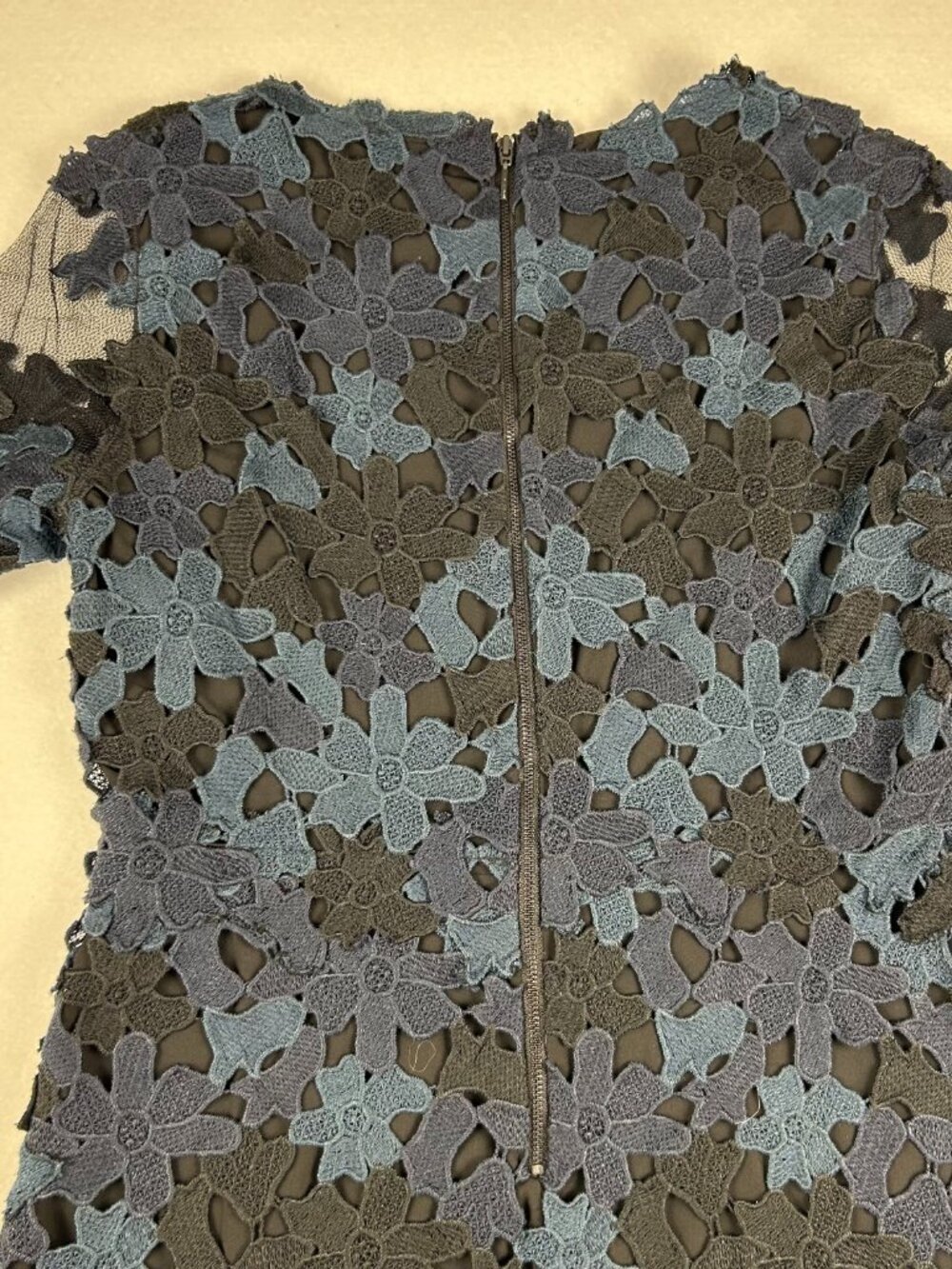 Elie Tahari | Ophelia Short Sleeve Black Blue Crochet Lace Sheath Dress, size 10 - Picture 11 of 12